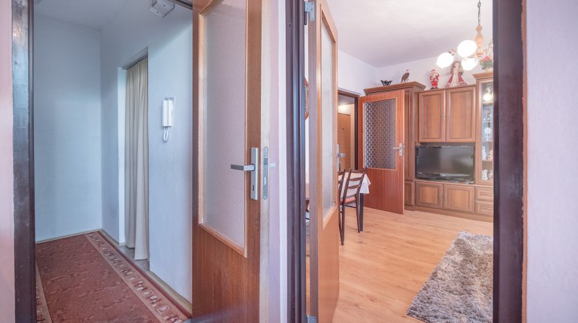 Predám 2 izbový byt v Bratislave – mestská časť Ružinov – fotka 9