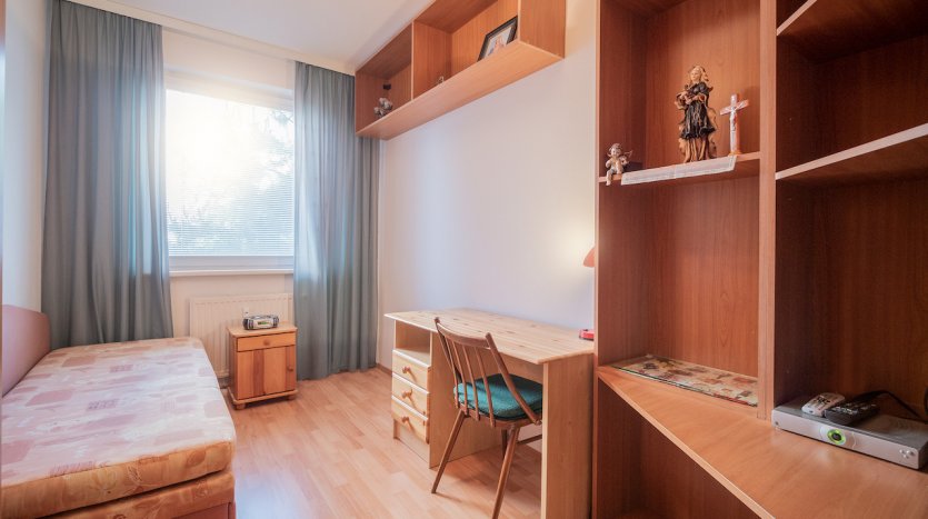 Predám 2 izbový byt v Bratislave – mestská časť Ružinov – fotka 3